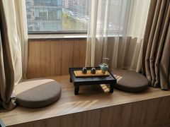 -杭州西湖湖滨银泰亚朵酒店