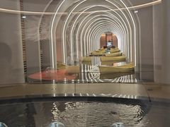 -涨巢·潮玩水疗局