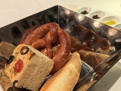 -龙虾酒吧扒房(宁波香格里拉店)