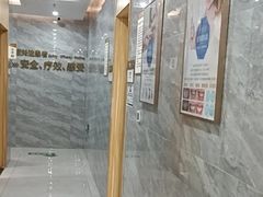 -上海仁爱医院口腔科 · 种植
