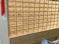 -一代眼镜·蔡司配镜(浦东大拇指广场店)