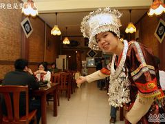 漂亮的小妹-芦苇荡·酸汤鱼(回龙观店)