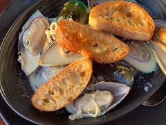 -12 Rocks Beach Bar Cafe