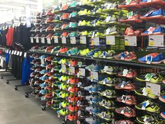 -迪卡侬(燕山店)