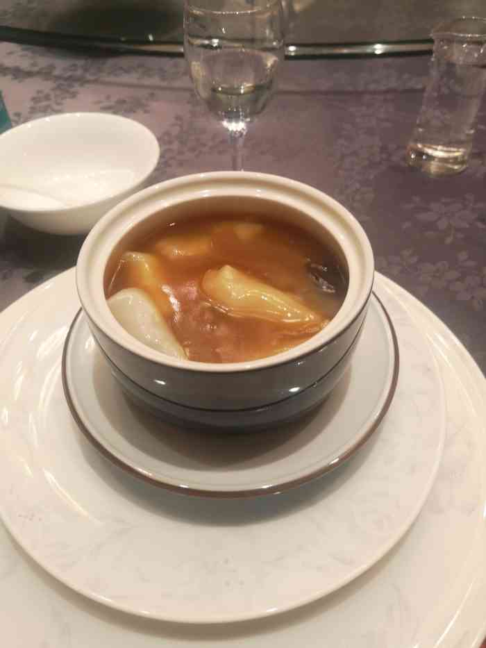 江苏锦江南京饭店-"老牌星级酒店的餐饮部,叫潮州园,在最后面.