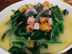 -金枝玉叶上海人家食府(三里河店)