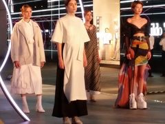 -CHANEL(ifs国际金融店)