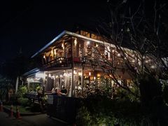 -Dash Teak House