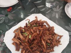 -临街徽菜馆·正宗黄山味