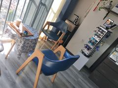-视野联行眼镜蔡司·依视路官方授权店(顺城店)
