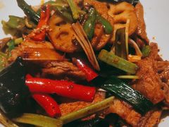 -荷塘秋月·本帮江浙菜(国权路店)