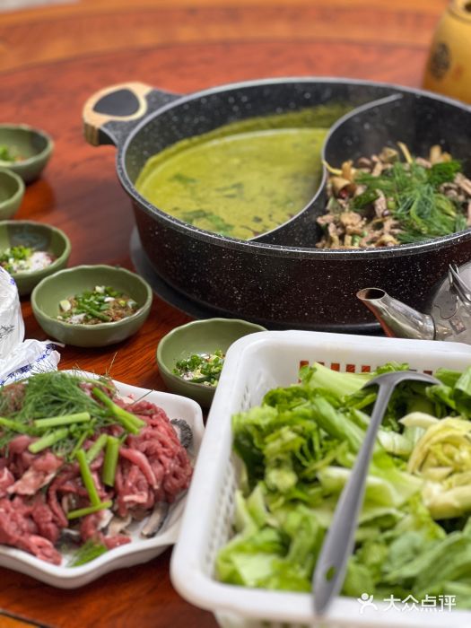 榕江牛瘪牛肉火锅图片