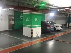 -龙湖虹桥天街-停车场