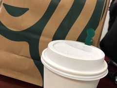 -星巴克(汤臣国贸大厦店)