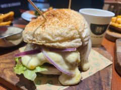 超厚芝士牛肉汉堡-魏斯理汉堡(西安沣东吾悦店)