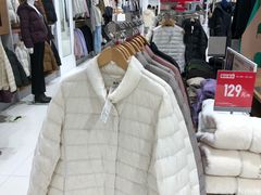 -优衣库(重庆星光时代广场店)