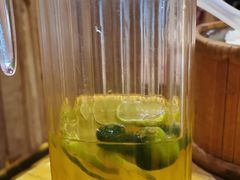 金桔柠檬茶-老滇山寨•云南特色菜•地方菜•民族风情歌舞表演(金碧店)