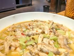 -头上红煨盐鸡·非遗院子餐厅
