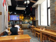 大堂-弄堂咪道-饭香·面香·馄饨香(兴梅店)