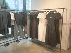 -URBAN REVIVO(上海中庚漫游城店)