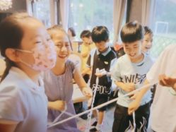 -孩提·儿童生日派对策划节目·宝宝宴周岁宴布置·小丑表演(亦庄店)