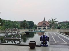 -西双版纳融创皇冠假日度假酒店