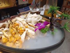 -一朵菌·野生菌探索家火锅(南亚店)