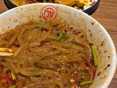 -万记麻辣烫国展总店