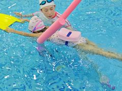 -乐悠游亲子游泳俱乐部