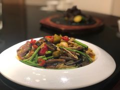 -渝半城经典川粤菜(重庆天地店)