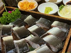 -围炉肉舍•炭烤活鳗•丹东海鲜烤肉(步行街店)