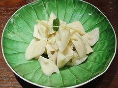 -湖畔鲁菜·二十年老字号餐厅(大明湖店)