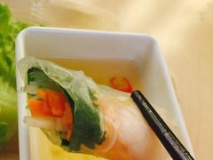 越南传统生包鲜虾春卷-来龙里 精致 东南亚餐室(万象城店)