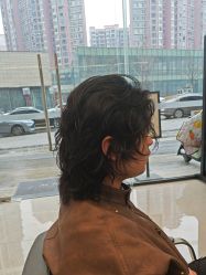 -摩登时代美发沙龙