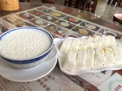 -周大娘牛乳(旧寨古村总店)