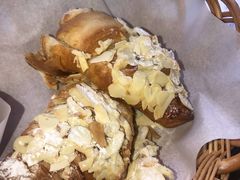 杏仁羊角-麦田工坊(月湖店)