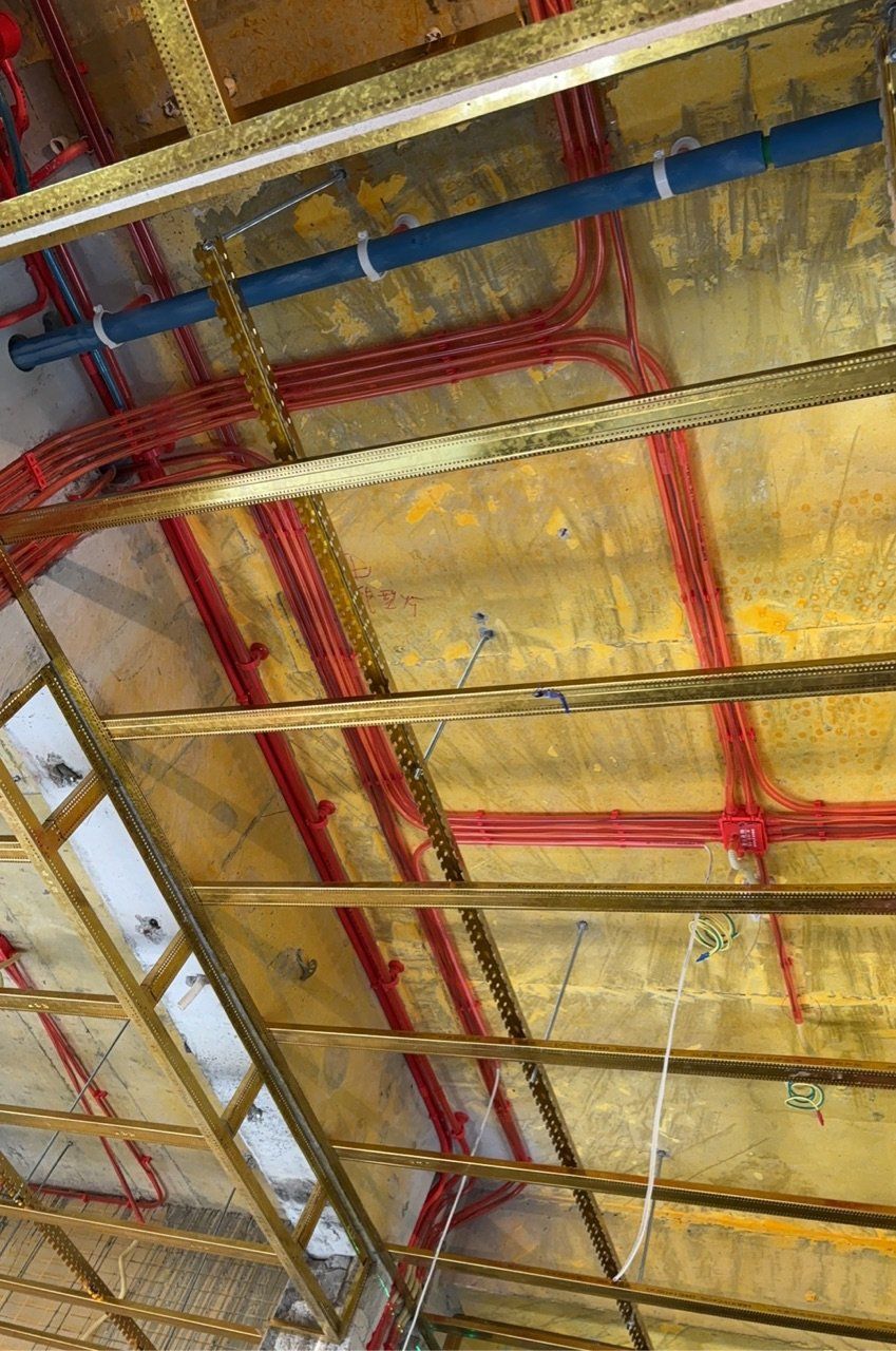 来看看我家吊顶施工现场实拍,选择隆诚装饰真值