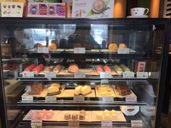 面包甜点陈列柜-麦当劳(新华路步步高店)