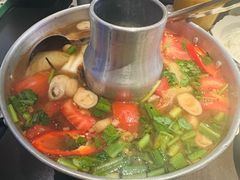 -大头虾越式风味餐厅(光明广场店)