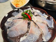 -尚尚仙·酸汤猪手·猪肚鸡火锅(华联万柳购物中心店)