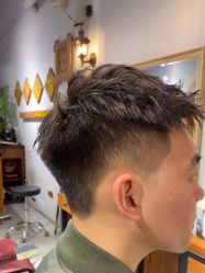 -摩力美发·烫·染·设计专业店