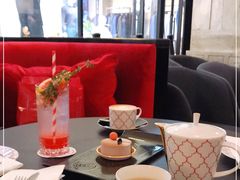 -Salon de The de Joel Robuchon(外滩18号店)