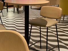 -星巴克臻选(莘庄仲盛店)