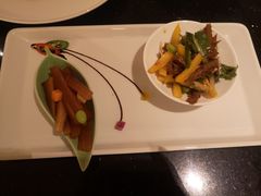 麻辣诱惑两大一小家庭-铭轩中餐厅·海南菜·粤菜(亚龙湾瑞吉店)