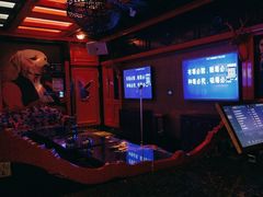 -UK派对KTV(日月广场店)