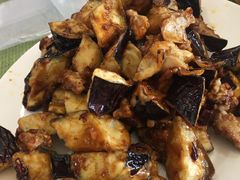 焦糖茄子牛肉粒-桃子餐厅·天津菜(红星路直营店)
