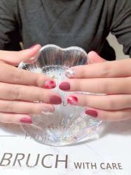 -蜜桃美甲美睫化妆