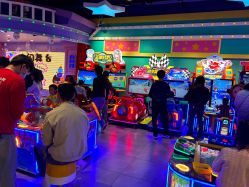 -LuckyStar幸运星家庭娱乐中心(东莞国贸店)