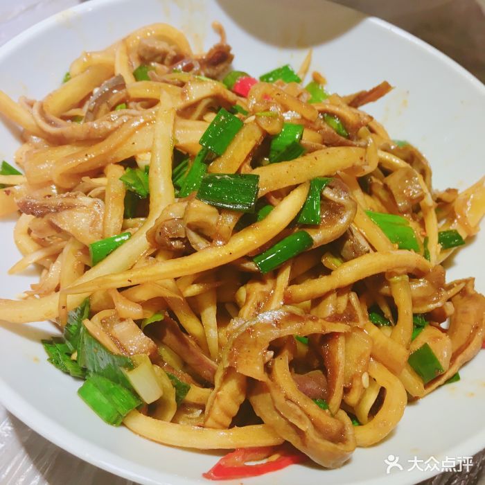 酸萝卜炒肚丝