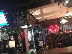 大堂-日进一片海.生腌海鲜火锅.宵夜烧烤(三里屯总店)
